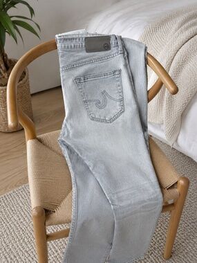 AG Adriano Goldschmied Light Wash Denim Size 32 | Capsule Wardrobe Essential